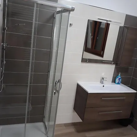Af Service Aparthotel *